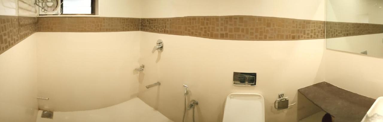 Hotel Airport Inn One Ahmedabad Exterior photo